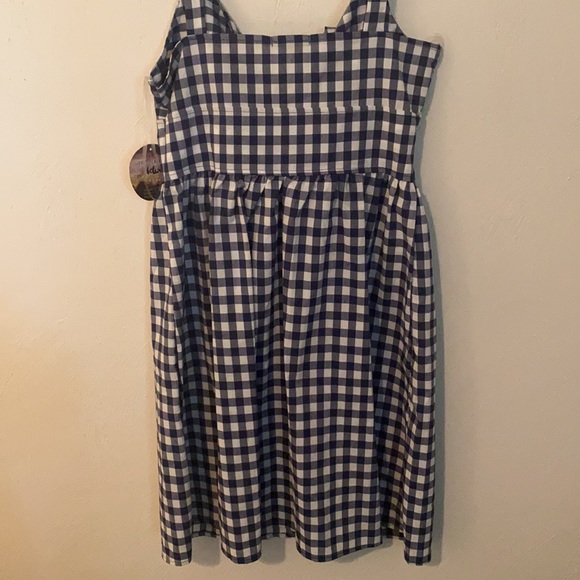 Blue and white plaid sundress - Picture 6 of 6
